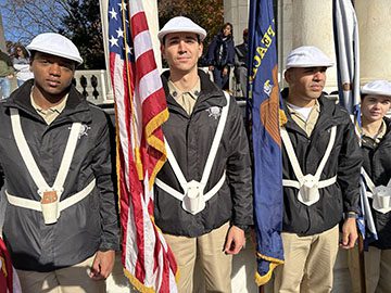 Photo of apprentices at ceremony